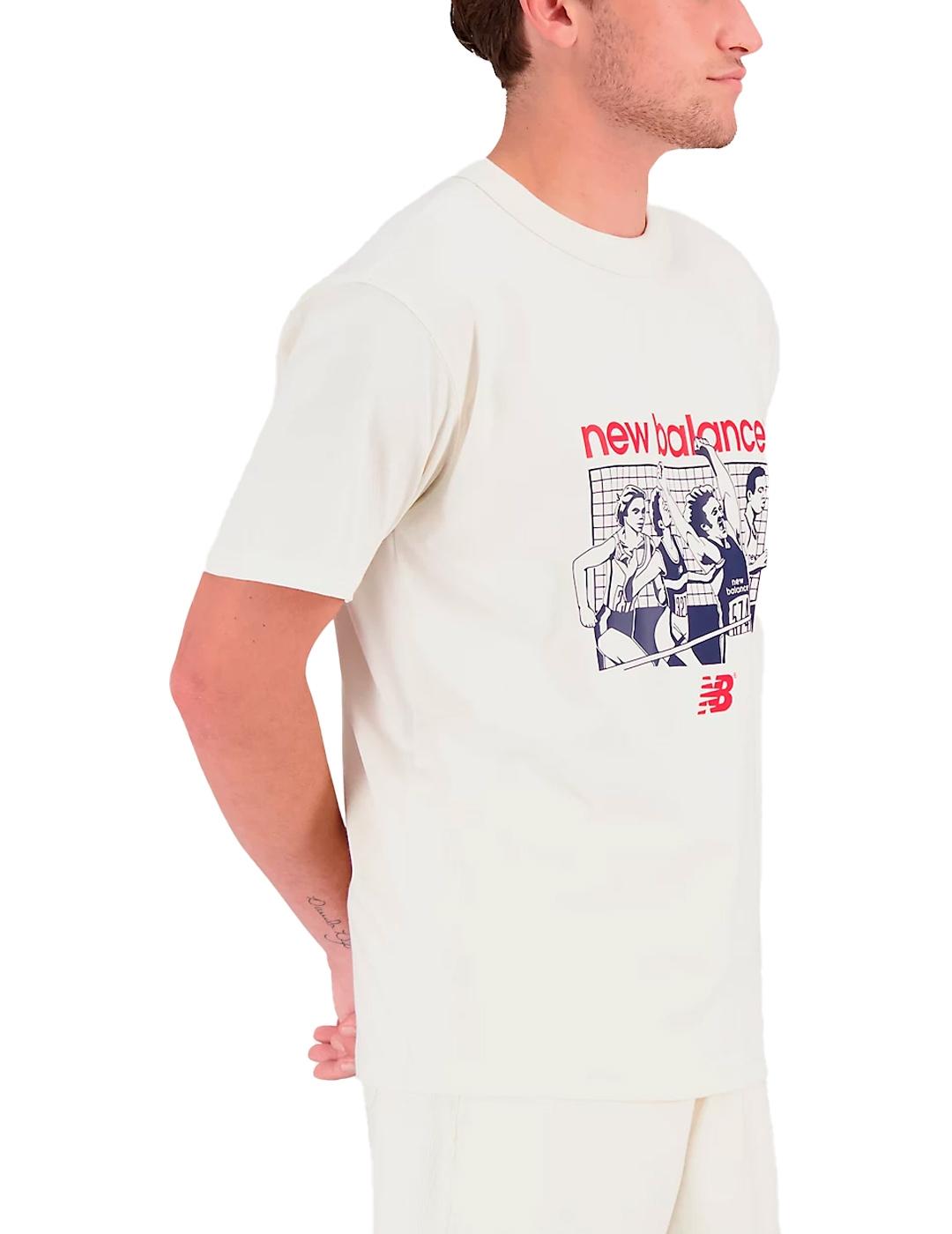 Camiseta New Balance Athletics Graphic Beige