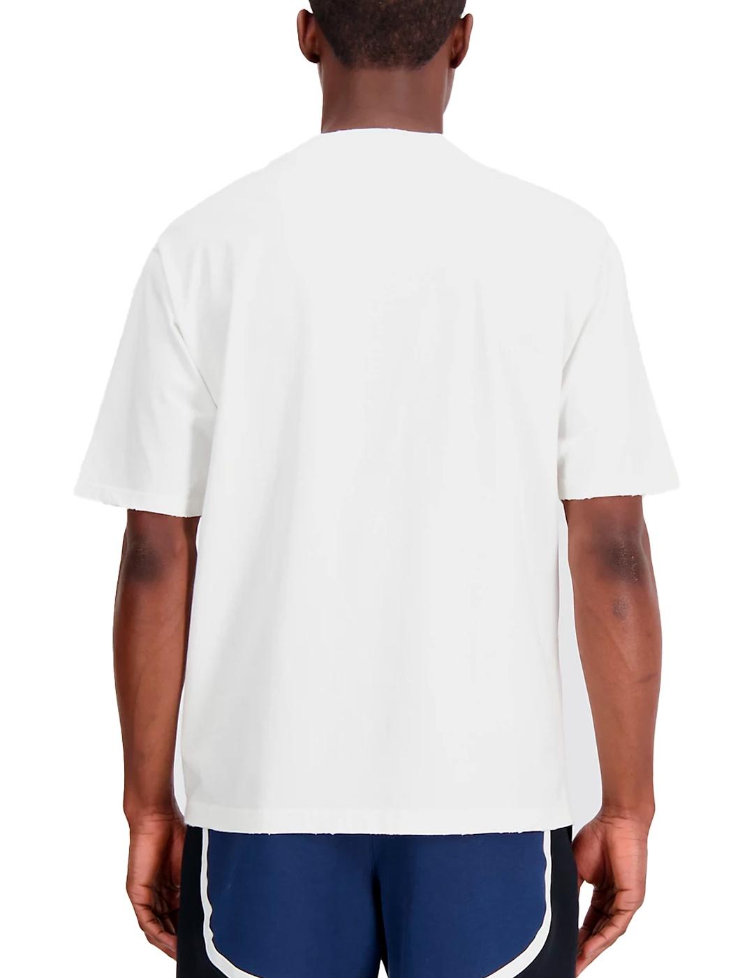 Camiseta New Balance Hoops Graphic Blanco